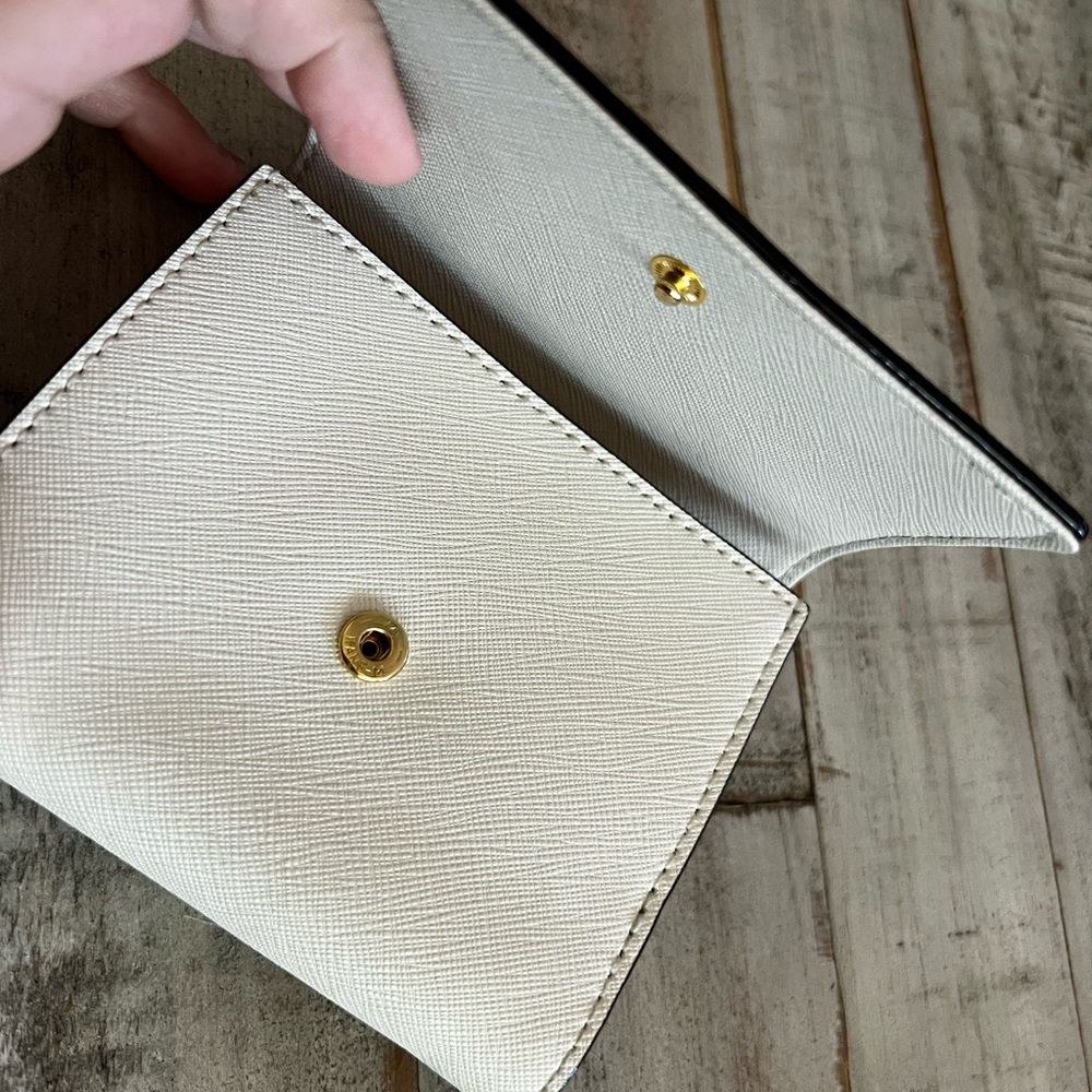 Kate Spade Wallet - Picture 4 of 6